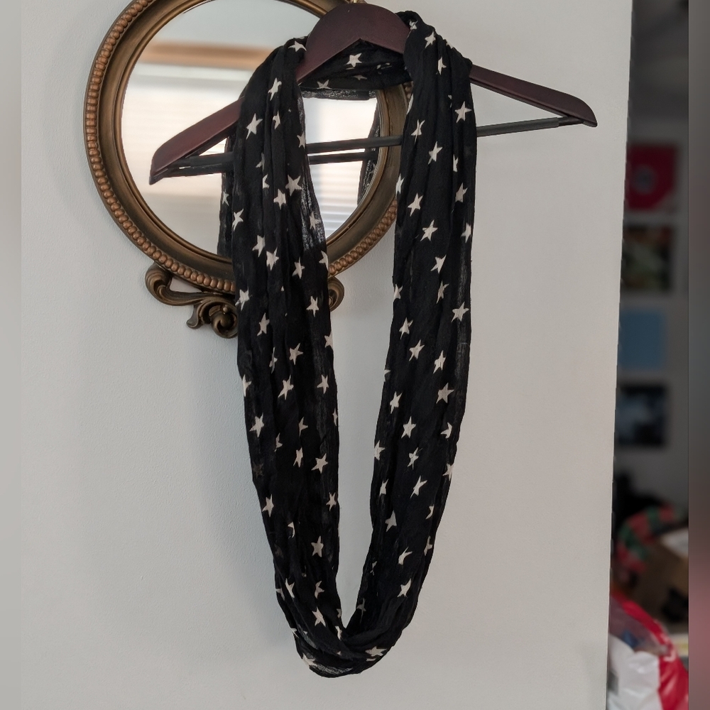 Aldo stars infinity scarf